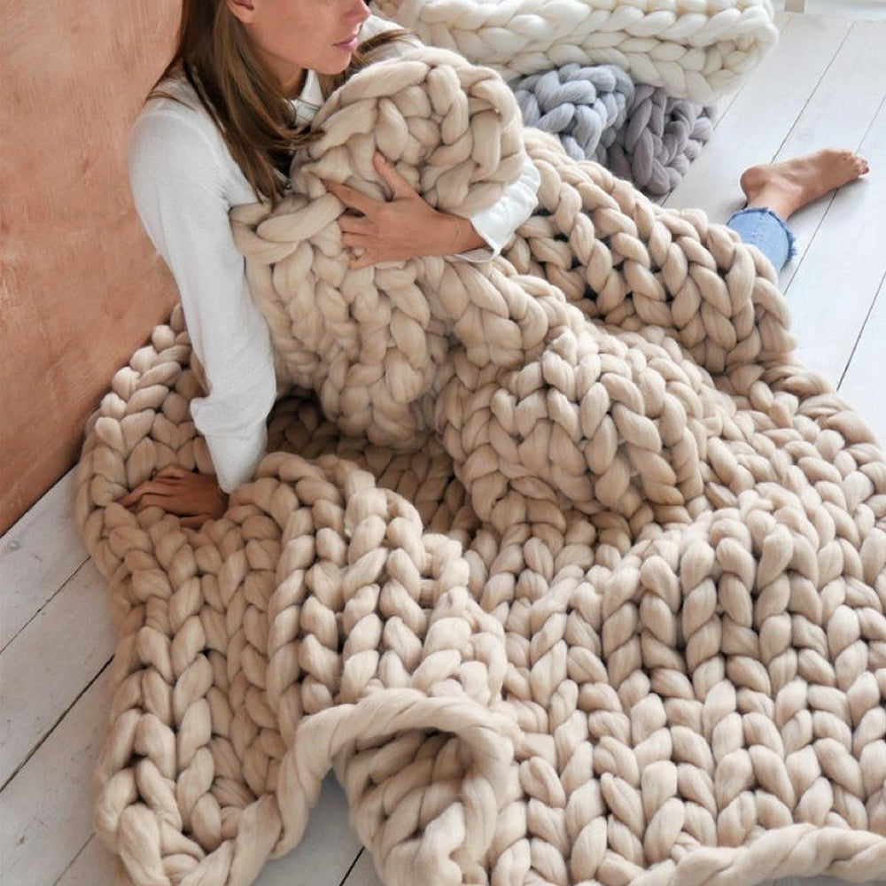 Jumbo Arm-Knit Chenille Yarn 35 oz Skein for Chunky Throw Blankets, Cushions & DIY Home Decor Projects